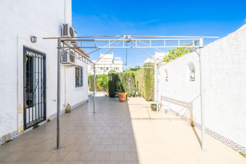 Villa en La Marina, Alicante, La Marina - € 189.000 | Ref: B6157VA - photo 25